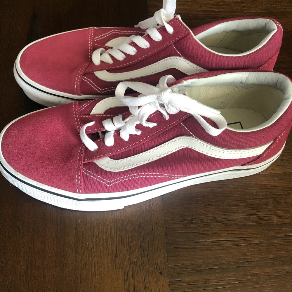 Vans - Picture 4 of 5